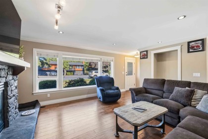 Photo 5 at 12316 227 Street, East Central, Maple Ridge