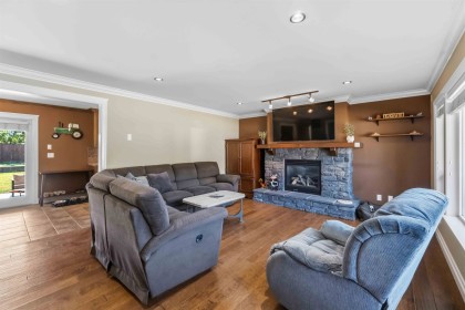 Photo 4 at 12316 227 Street, East Central, Maple Ridge