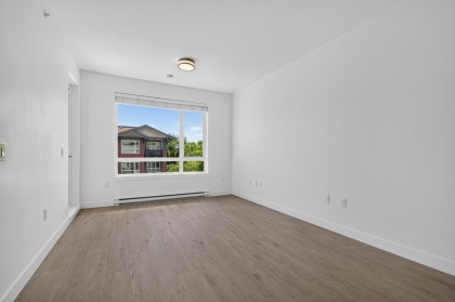 Photo 11 at 404 - 2382 Atkins Avenue, Central Pt Coquitlam, Port Coquitlam