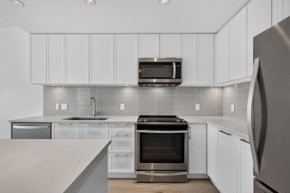 Photo 4 at 404 - 2382 Atkins Avenue, Central Pt Coquitlam, Port Coquitlam