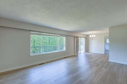 Photo 9 at 11939 Dover Street, West Central, Maple Ridge