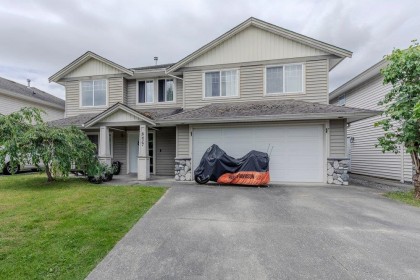 Photo 1 at 8627 Henderson Street, Mission BC, Mission