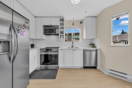 Photo 3 at 20 - 12188 Harris Road, Central Meadows, Pitt Meadows
