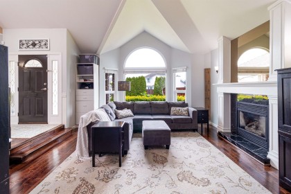 Photo 5 at 19660 Cedar Lane, Mid Meadows, Pitt Meadows