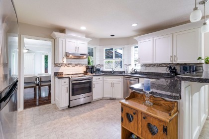 Photo 8 at 19660 Cedar Lane, Mid Meadows, Pitt Meadows
