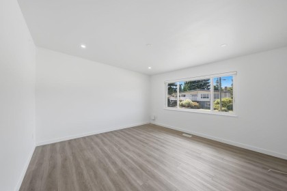 Photo 7 at 3654 St. Thomas Street, Lincoln Park PQ, Port Coquitlam