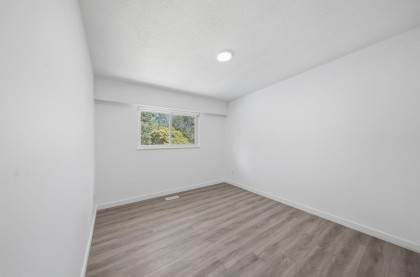 Photo 8 at 3654 St. Thomas Street, Lincoln Park PQ, Port Coquitlam