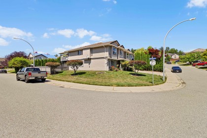 Photo 3 at 7977 D\'herbomez Drive, Mission BC, Mission