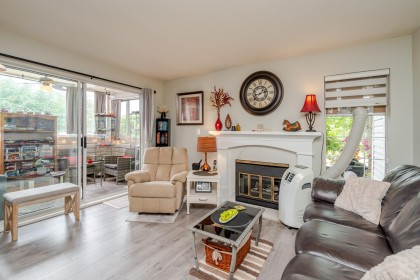 Photo 2 at 103 - 11578 225 Street, East Central, Maple Ridge