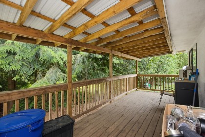 Photo 12 at 33539 Dewdney Trunk Road, Mission