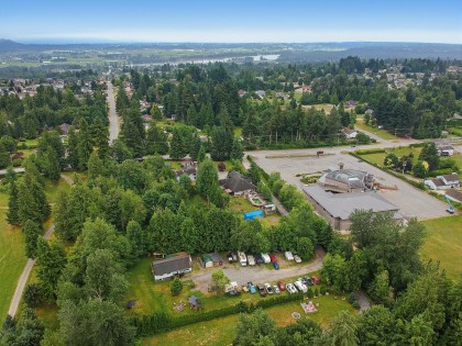 Photo 35 at 33539 Dewdney Trunk Road, Mission