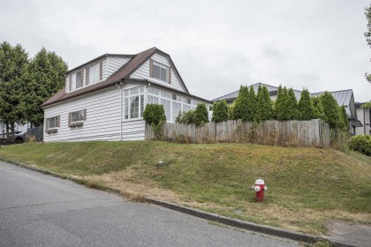 Photo 3 at 12393 Gray Street, West Central, Maple Ridge