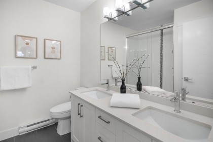 Photo 14 at 202 - 22577 Royal Crescent, East Central, Maple Ridge