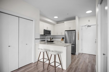 Photo 8 at 202 - 22577 Royal Crescent, East Central, Maple Ridge
