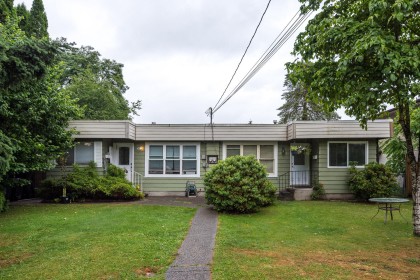 Photo 1 at 2031 Manning Avenue, Glenwood PQ, Port Coquitlam
