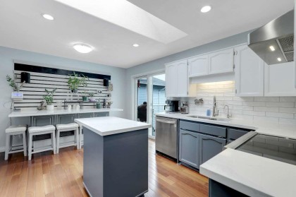 Photo 11 at 20140 Ashley Crescent, Southwest Maple Ridge, Maple Ridge