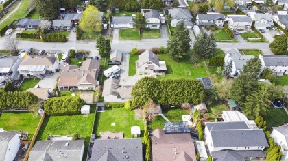 Photo 3 at 20138 Lorne Avenue, Southwest Maple Ridge, Maple Ridge