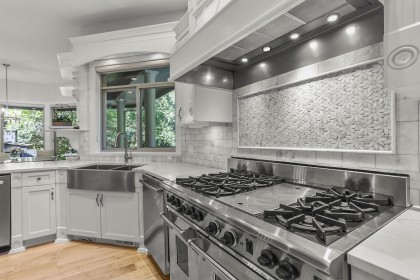Photo 9 at 23669 128 Crescent, East Central, Maple Ridge
