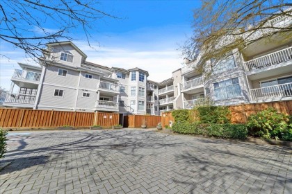 Photo 1 at 122 - 2678 Dixon Street, Central Pt Coquitlam, Port Coquitlam