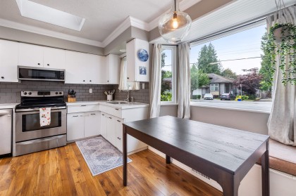 Photo 13 at 21678 Mountainview Crescent, West Central, Maple Ridge