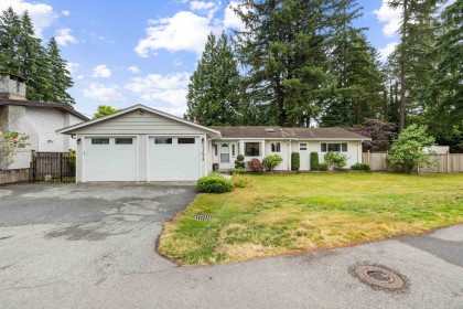 Photo 1 at 21678 Mountainview Crescent, West Central, Maple Ridge
