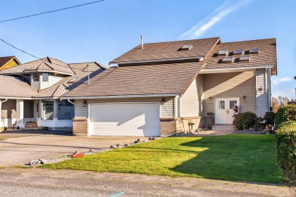 Photo 1 at 20346 Wharf Street, Southwest Maple Ridge, Maple Ridge