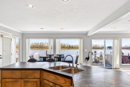 Photo 8 at 20346 Wharf Street, Southwest Maple Ridge, Maple Ridge