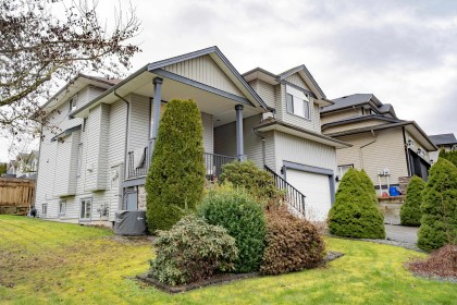 Photo 2 at 23717 110 Avenue, Cottonwood MR, Maple Ridge