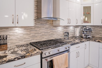 Photo 12 at 23717 110 Avenue, Cottonwood MR, Maple Ridge