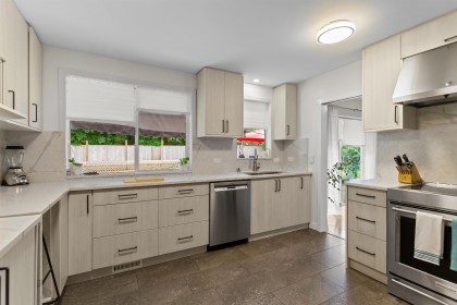 Photo 10 at 1856 Windermere Avenue, Oxford Heights, Port Coquitlam