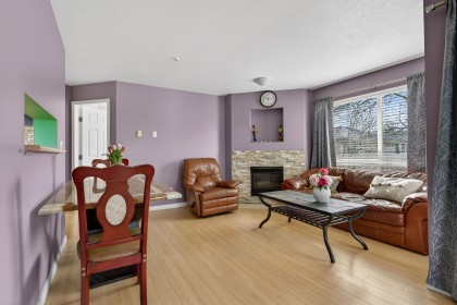 Photo 3 at 309 - 2435 Welcher Avenue, Central Pt Coquitlam, Port Coquitlam