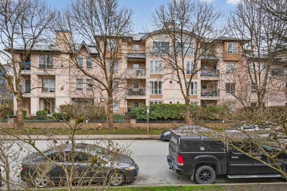 Photo 1 at 309 - 2435 Welcher Avenue, Central Pt Coquitlam, Port Coquitlam