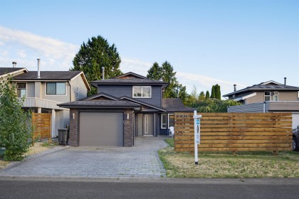 Photo 1 at 19026 117b Avenue, Central Meadows, Pitt Meadows