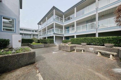 Photo 2 at 405 - 11519 Burnett Street, East Central, Maple Ridge