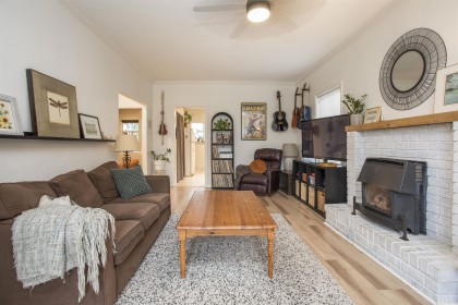 Photo 6 at 1976 Warwick Avenue, Lower Mary Hill, Port Coquitlam