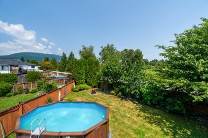 Photo 3 at 619 Swanson Place, Riverwood, Port Coquitlam