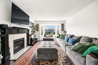 Photo 11 at 619 Swanson Place, Riverwood, Port Coquitlam