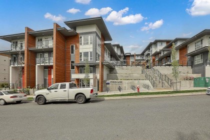 Photo 1 at 229 - 11655 Fraser Street, East Central, Maple Ridge