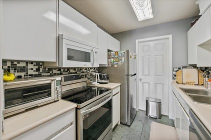 Photo 6 at 106 - 2339 Shaughnessy Street, Central Pt Coquitlam, Port Coquitlam