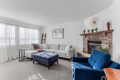 Photo 3 at 15 - 11125 232nd Street, East Central, Maple Ridge