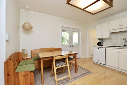 Photo 9 at 11278 Eltham Street, Southwest Maple Ridge, Maple Ridge