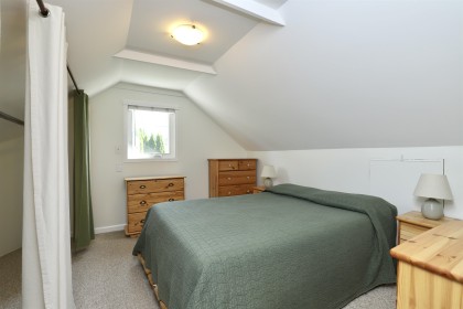 Photo 14 at 11278 Eltham Street, Southwest Maple Ridge, Maple Ridge