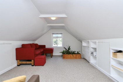 Photo 15 at 11278 Eltham Street, Southwest Maple Ridge, Maple Ridge