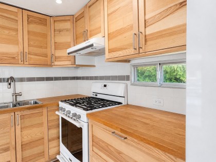 Photo 11 at 18 - 12868 229 Street, East Central, Maple Ridge