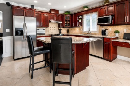 Photo 6 at 20281 Kent Street, Southwest Maple Ridge, Maple Ridge