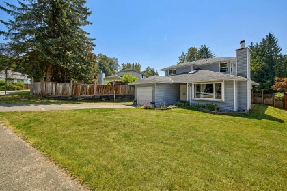 Photo 2 at 22130 River Bend, West Central, Maple Ridge