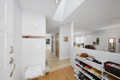 Photo 6 at 22130 River Bend, West Central, Maple Ridge