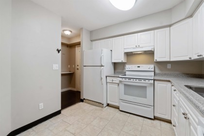 Photo 9 at 304 - 20556 113 Avenue, Southwest Maple Ridge, Maple Ridge