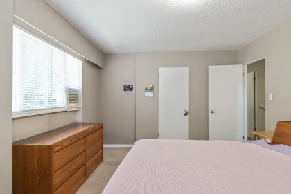 Photo 12 at 32 - 21555 Dewdney Trunk Road, West Central, Maple Ridge