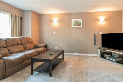 Photo 3 at 32 - 21555 Dewdney Trunk Road, West Central, Maple Ridge